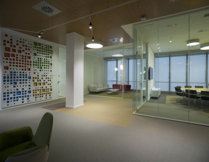 Bên trong thiết kế văn phòng mới của Microsoft tại Marid